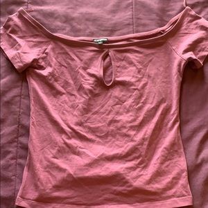 Off the shoulder tee size Large